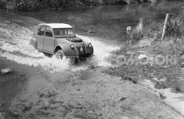 La Citroën 2CV versione 4×4 - Foto 11 di 17