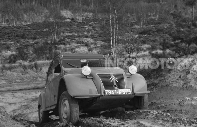 La Citroën 2CV versione 4×4 - Foto 16 di 17