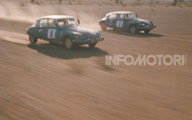 DS 21 al Rally del Marocco: arrivo a Marrakech - Foto 1 di 2