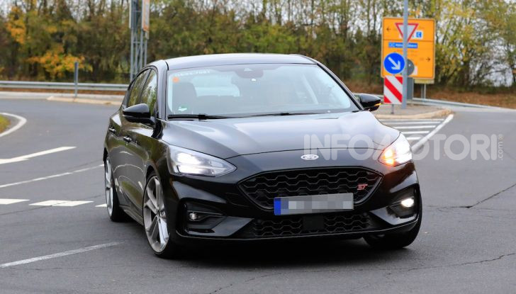 Ford Focus RS 2021: 400 cv ibridi - Foto 14 di 25