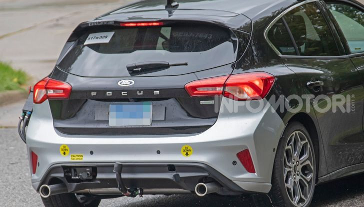 Ford Focus RS 2021: 400 cv ibridi - Foto 21 di 25
