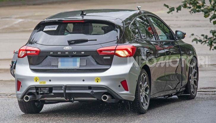 Ford Focus RS 2021: 400 cv ibridi - Foto 25 di 25