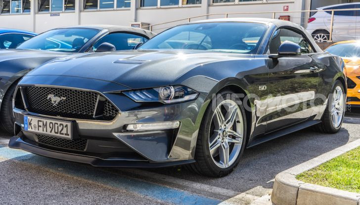 Nuova Ford Mustang GT 2018: La prova del V8 da 450CV - Foto 12 di 27