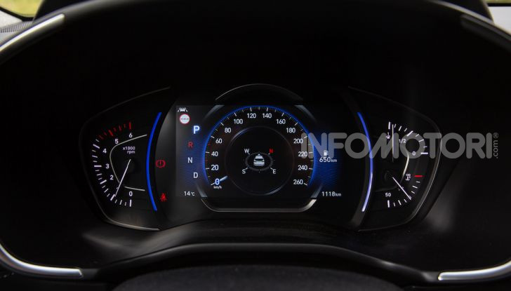 Prova nuova Hyundai Santa Fe 2018: il SUV con 4×4, 7 posti e 200CV - Foto 19 di 24