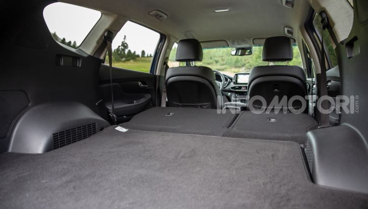 Prova nuova Hyundai Santa Fe 2018: il SUV con 4×4, 7 posti e 200CV - Foto 22 di 24
