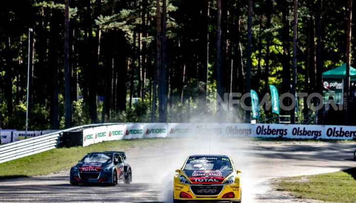 Bruno Famin (team Peugeot Total) soddisfatto del risultato di Riga - Foto  di 