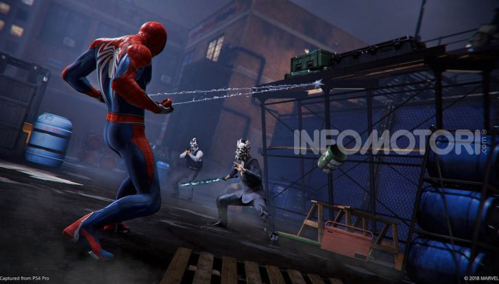 Spider-Man per PS4 a Milano: l’eroe Marvel salva un bus in Darsena - Foto 6 di 11