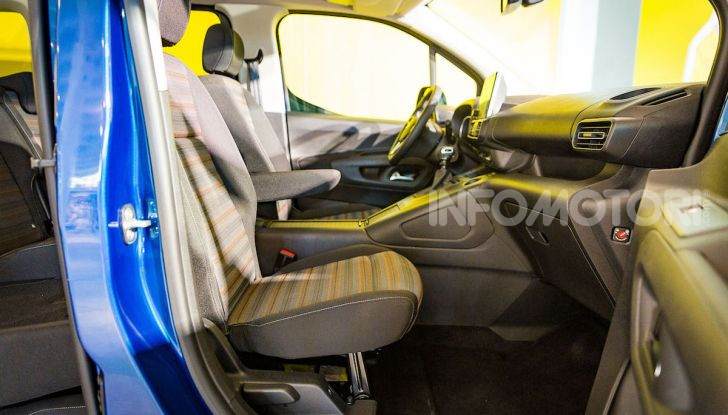 Opel Combo Life: tecnologia, sicurezza e spazio in abbondanza - Foto 7 di 37