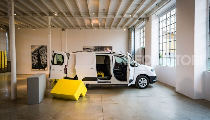 Opel Combo Life: tecnologia, sicurezza e spazio in abbondanza - Foto 8 di 37