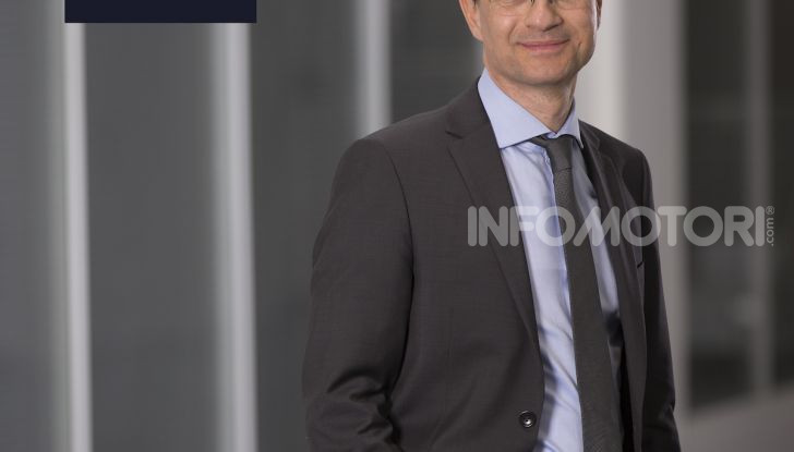 Blocco del traffico a Milano: la soluzione sono le elettriche e ibride plug-in - Foto 6 di 7