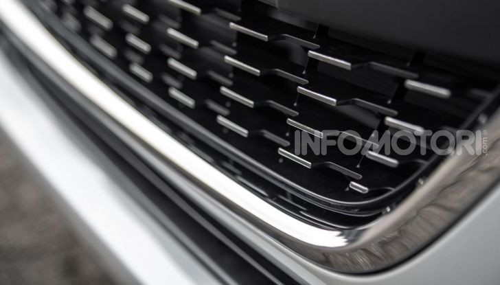 Peugeot 208 Signature, 1.200 esemplari dal design esclusivo - Foto 10 di 10