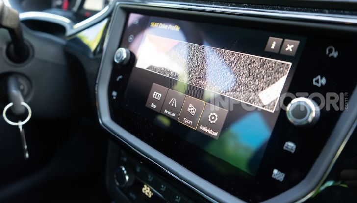 Prova nuova Seat Ibiza 2018: a bordo della FR 1.0 da 115CV - Foto 21 di 22