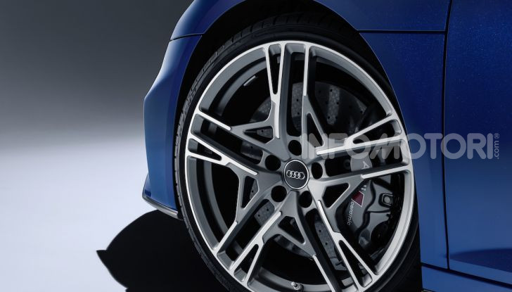 Nuova Audi R8 2019 Coupé e Spider: il V10 aspirato arriva a 620CV - Foto 25 di 30
