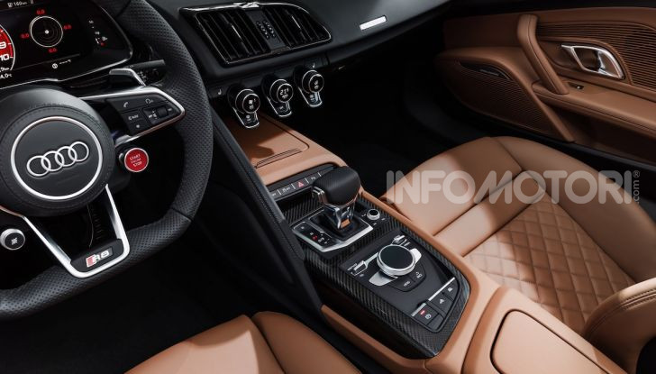 Nuova Audi R8 2019 Coupé e Spider: il V10 aspirato arriva a 620CV - Foto 10 di 30