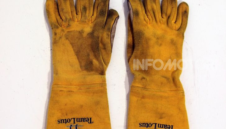 All’asta su CataWiki per 150.000€ il casco di Ayrton Senna - Foto 3 di 11