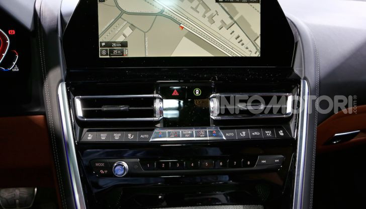 BMW Serie 8 Coupè 2018 al debutto con 530 CV - Foto 20 di 36