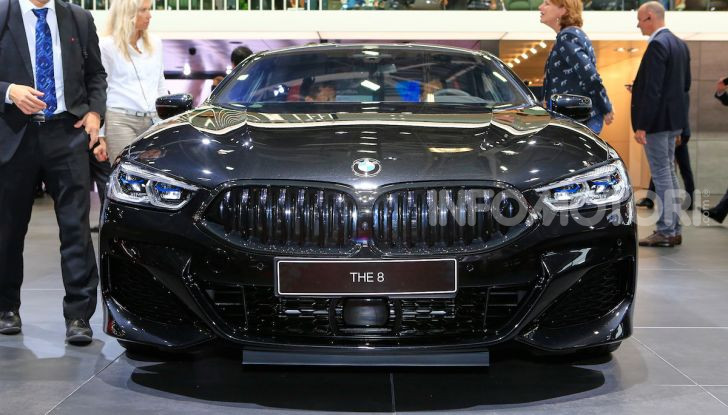 BMW Serie 8 Coupè 2018 al debutto con 530 CV - Foto 24 di 36