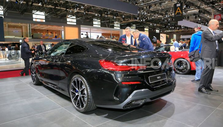BMW Serie 8 Coupè 2018 al debutto con 530 CV - Foto 28 di 36