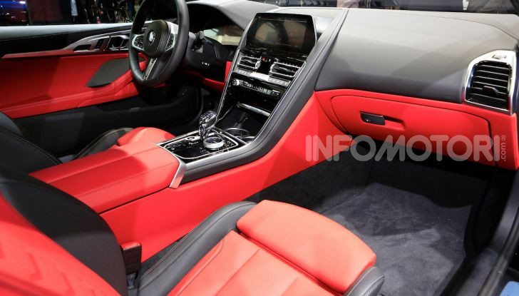 BMW Serie 8 Coupè 2018 al debutto con 530 CV - Foto 31 di 36