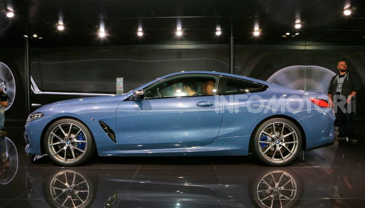 BMW Serie 8 Coupè 2018 al debutto con 530 CV - Foto 3 di 36
