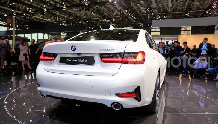 Nuova BMW Serie 3, la berlina dell’elica pronta al debutto - Foto 20 di 35