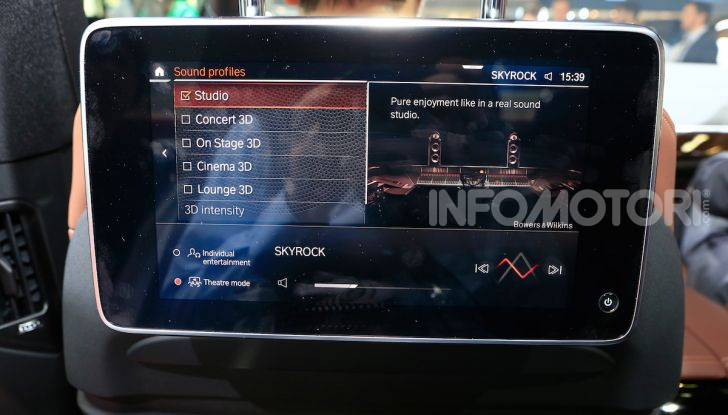 BMW X5, la quarta generazione debutta su strada - Foto 18 di 23