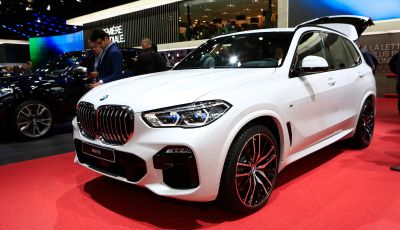 BMW X5, la quarta generazione debutta su strada