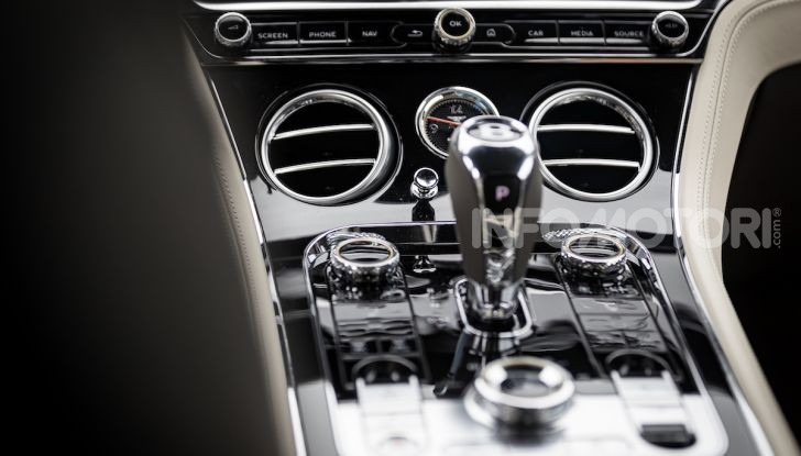 Nuova Bentley Continental GT 2018: la prova della Gran Turismo perfetta - Foto 36 di 48