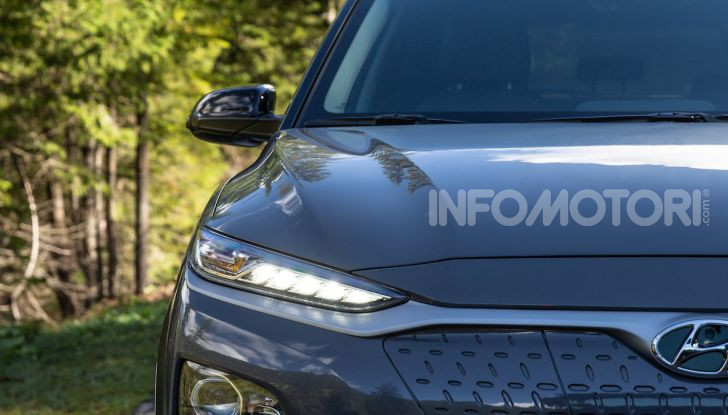 Hyundai Kona EV, test drive del SUV elettrico - Foto 3 di 18