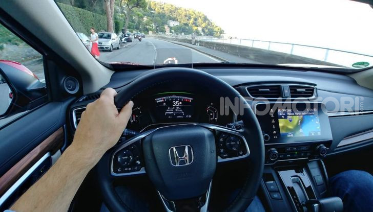 Nuova Honda CR-V 2018, la prova del SUV nipponico con motore V-TEC - Foto 7 di 27