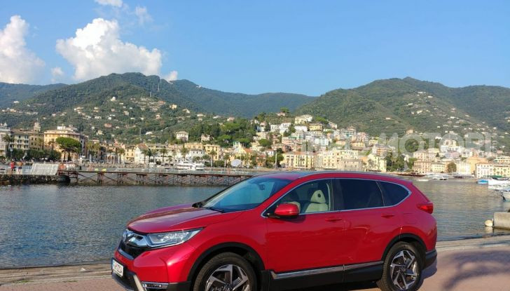 Nuova Honda CR-V 2018, la prova del SUV nipponico con motore V-TEC - Foto 4 di 27