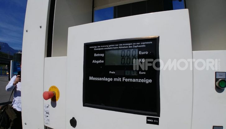 Prova Hyundai Nexo 2018: Il SUV a Idrogeno è già presente - Foto 5 di 9