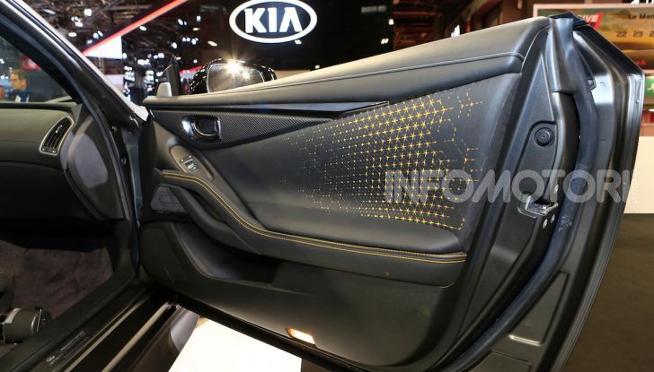 Infiniti Project Black S: a Parigi 2018 con tecnologia da Formula 1 - Foto 10 di 16