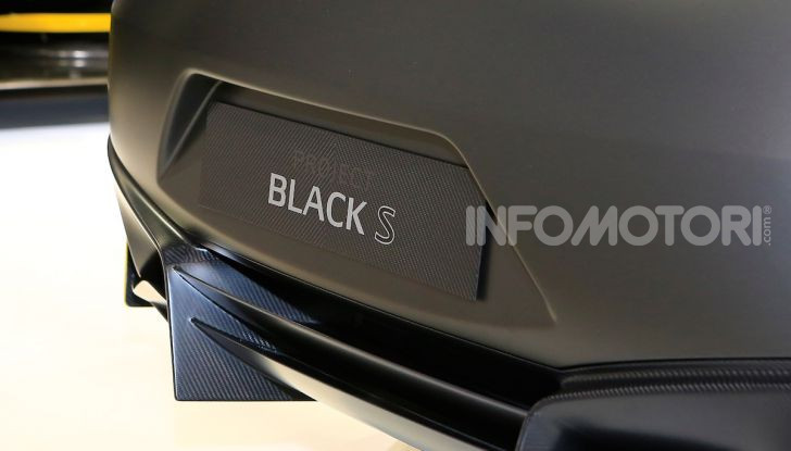 Infiniti Project Black S: a Parigi 2018 con tecnologia da Formula 1 - Foto 13 di 16