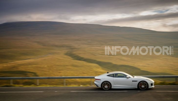 Jaguar F-Type Chequered Flag Limited Edition - Foto 3 di 10