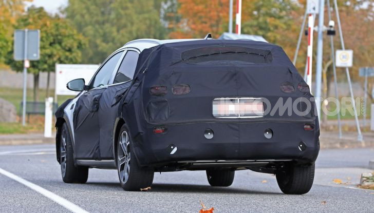 Kia Xceed: come sarà il nuovo mini SUV coreano - Foto 13 di 31