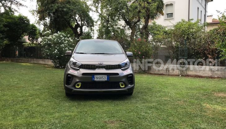 Kia Picanto X Line, prova su strada, prezzi e consumi - Foto 10 di 18