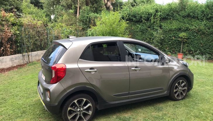 Kia Picanto X Line, prova su strada, prezzi e consumi - Foto 5 di 18