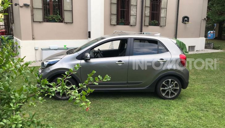 Kia Picanto X Line, prova su strada, prezzi e consumi - Foto 11 di 18