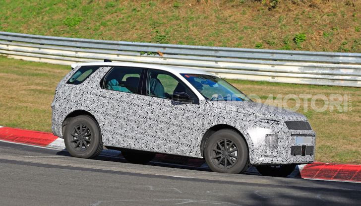 Land Rover Discovery Sport 2020: facelift ibrido ad alta tecnologia - Foto 21 di 29