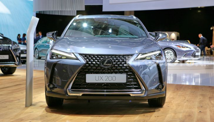 Lexus UX 2018, il crossover cittadino del marchio nipponico - Foto 2 di 13