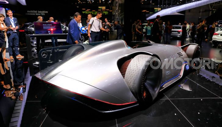 Mercedes Vision EQ Silver Arrow Concept - Foto 5 di 24