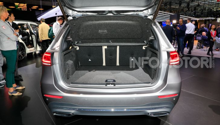 Mercedes Classe B 2019: più sportiva e tecnologica, ancora accogliente - Foto 16 di 20