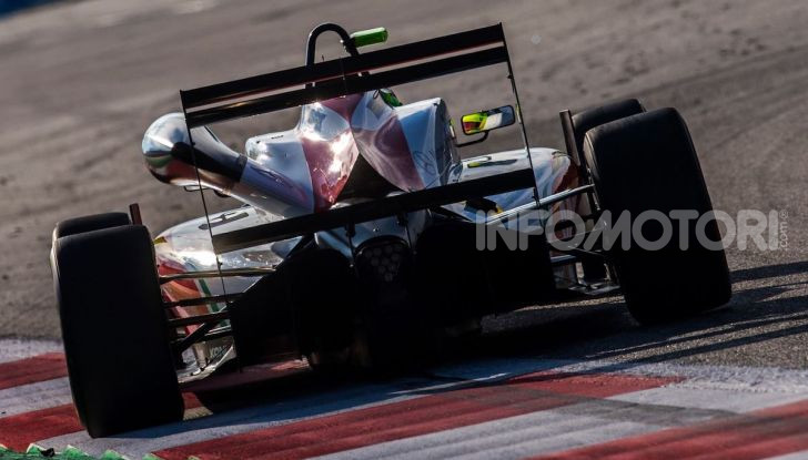 Mick Schumacher debutta in Formula 1 con la Ferrari SF90 - Foto 14 di 28