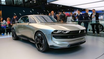Peugeot e-Legend Concept, l’elettrica a guida autonoma del futuro