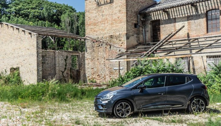 Renault Clio Duel 2018: Prova su strada della best-seller italiana con 90 CV - Foto 3 di 36