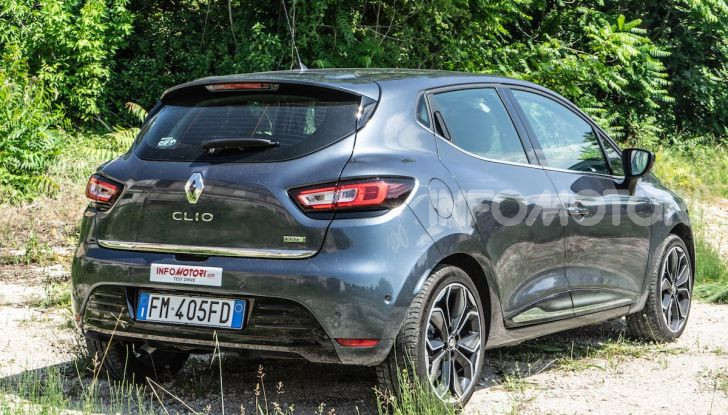 Renault Clio Duel 2018: Prova su strada della best-seller italiana con 90 CV - Foto 35 di 36