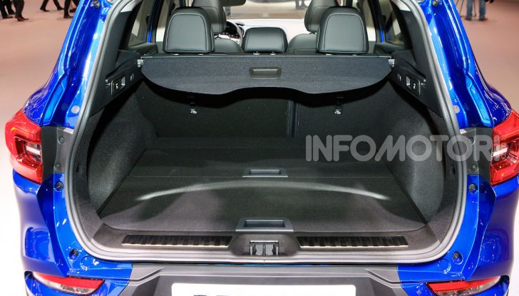 Renault Kadjar 2018: tecnica rivista per il crossover alla francese - Foto 10 di 15