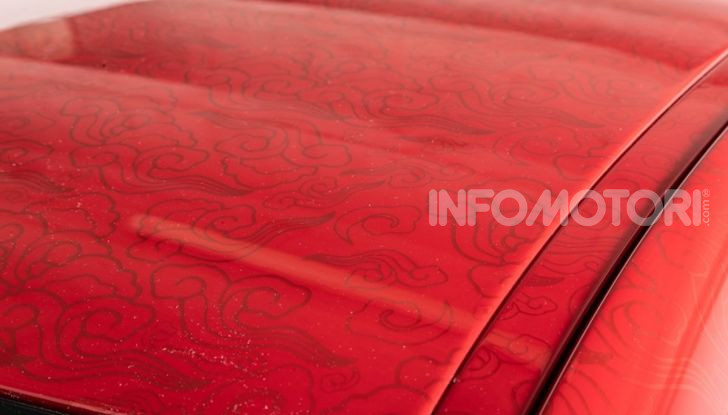 Renault Captur Tokyo Edition: l’auto che si compra sui social con Garage Italia - Foto 10 di 38