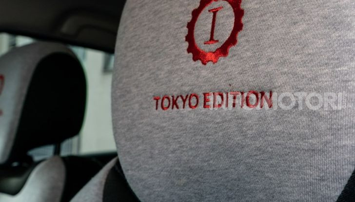 Renault Captur Tokyo Edition: l’auto che si compra sui social con Garage Italia - Foto 13 di 38